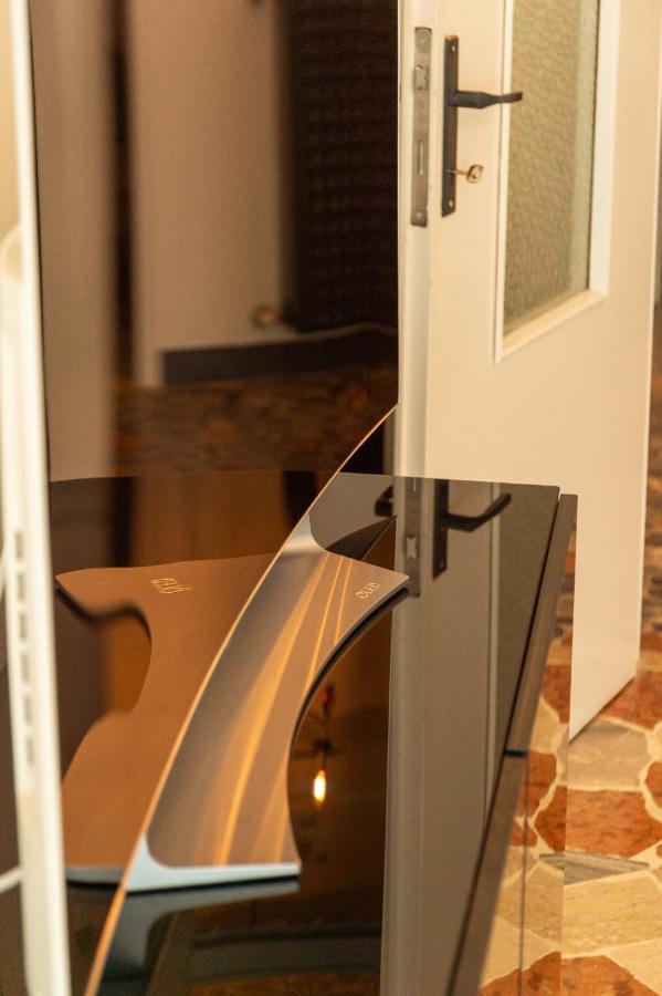 Ca Glera - Vintage Design Apartment Revine Lago Dış mekan fotoğraf